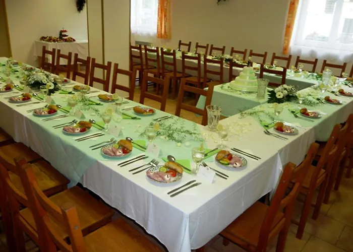 Rekreacni Areal فندق 2*