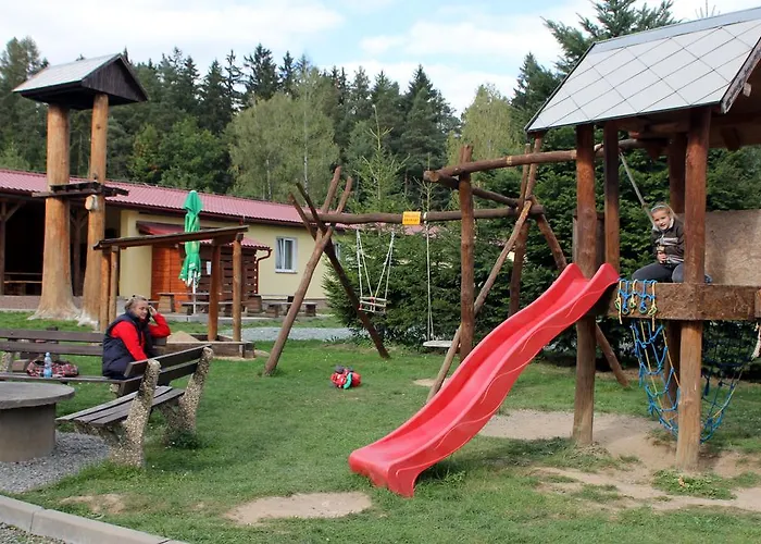 فندق Rekreacni Areal Zbraslavice