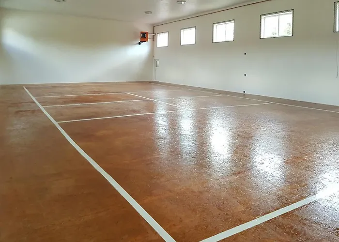 فندق Rekreacni Areal Zbraslavice